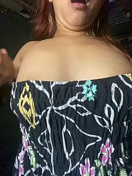 sweetangel143 online show from July 13, 12:28 pm