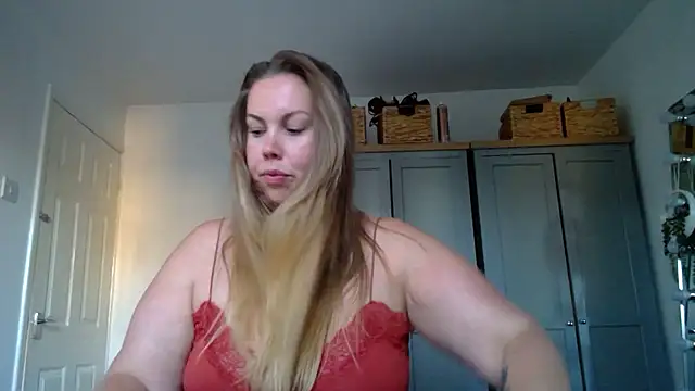 BecWilde online show from July 31, 7:15 pm