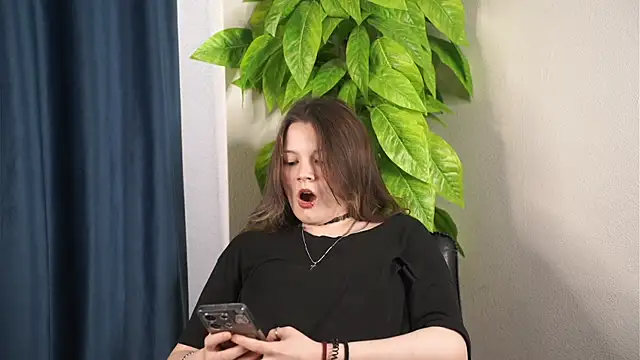 JanitaWaldenberg online show from July 24, 11:08 am