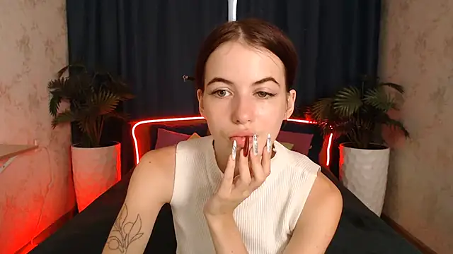MiniModel online show from July 22, 8:04 am