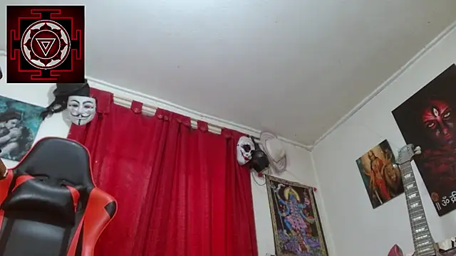 Amanda Valeska online show from November 10, 6:14 pm