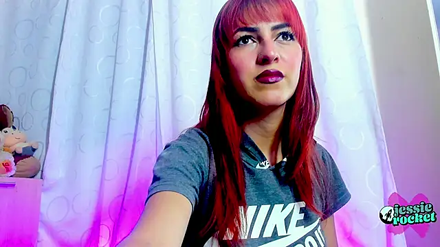 jessierocketx online show from April 27, 9:56 pm