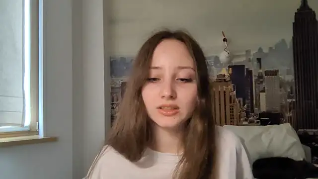 EvaSoShy online show from July 31, 9:10 am