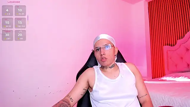 SamBlaze  online show from August 2, 12:30 pm
