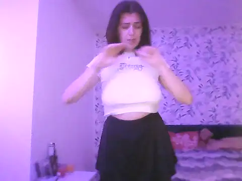 Ameliavel online show from August 5, 8:04 pm