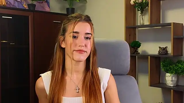 AmaliaPhillians online show from August 8, 7:27 am