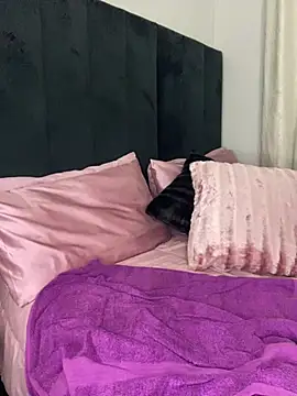 Horny Midnight Tease online show from August 7, 8:27 pm