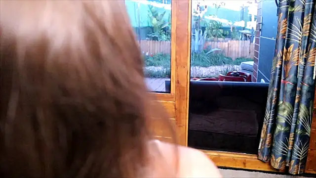 LittleMe97 online show from April 16, 7:30 am