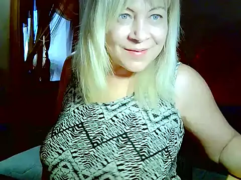 AgoniA7 online show from April 25, 3:31 am