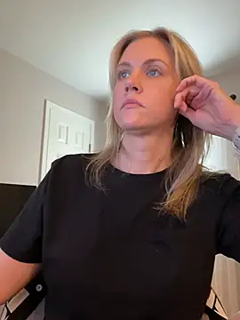 Kay Cakes online show from July 14, 4:22 pm