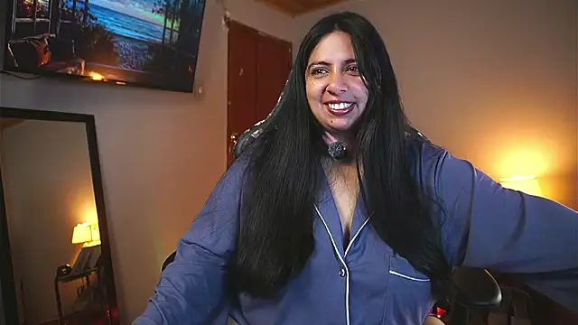 coraline latin online show from April 28, 12:31 pm