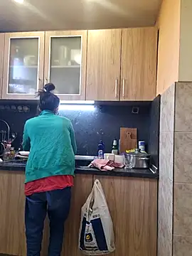 rposhta1991 online show from April 24, 2:42 pm