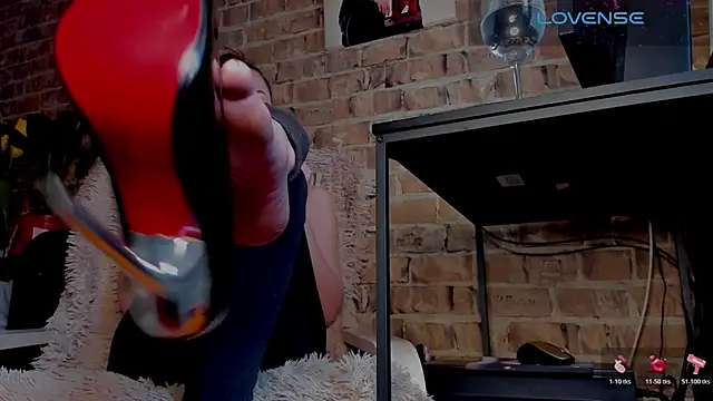 MrsVenus online show from April 14, 7:19 am