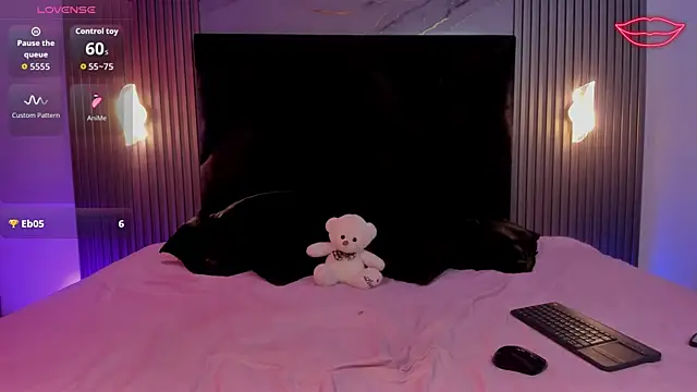 Zafira Alabi online show from November 27, 7:28 pm