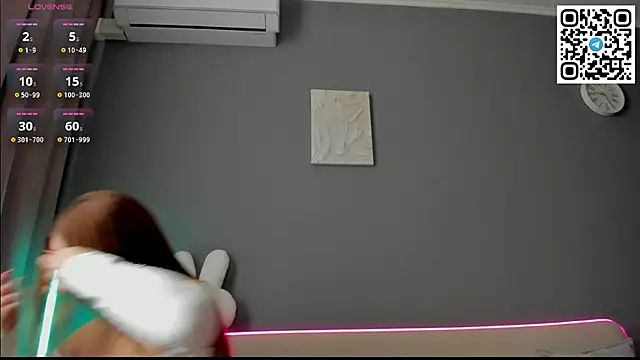 Malika Lisan online show from April 25, 2:25 am