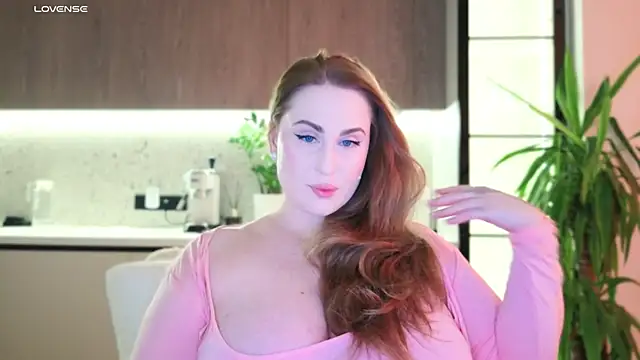 Miss Magic Eyes  online show from July 31, 5:36 pm