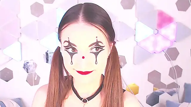 LexiKiss online show from November 22, 1:36 pm