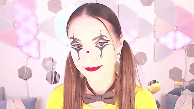 LexiKiss online show from September 24, 6:34 am