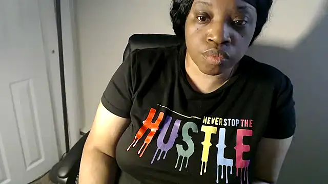 Sexymona1218 online show from April 25, 6:05 pm