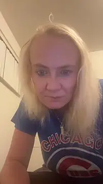 SugarTits199869 online show from August 7, 9:27 am