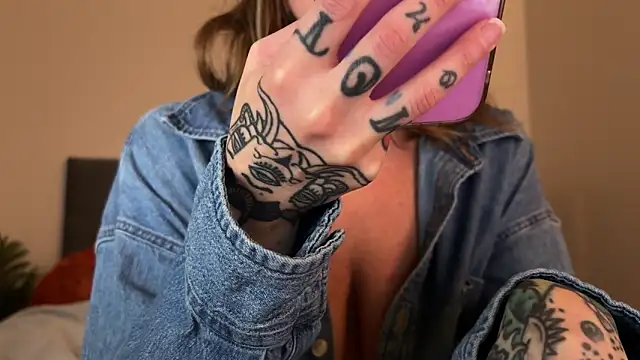 airgeadx online show from December 4, 11:16 pm