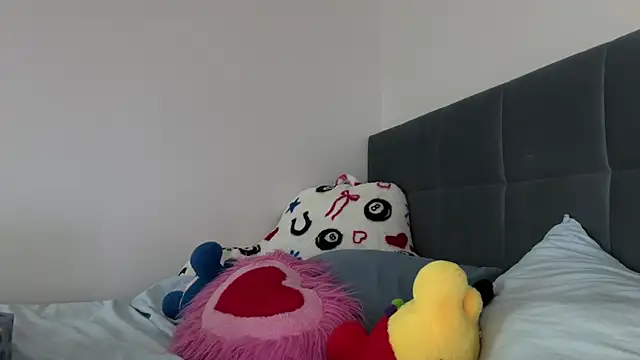 airgeadx online show from April 25, 8:28 pm