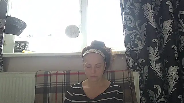 LindaStarS online show from April 18, 6:38 am