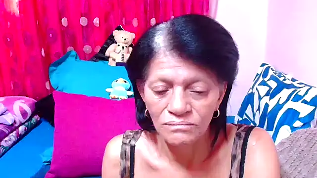 SLUTTYROXY online show from October 21, 6:50 am