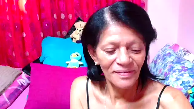 SLUTTYROXY online show from September 18, 6:23 am