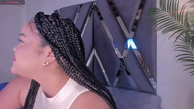 moonsweet1 online show from November 24, 5:37 pm