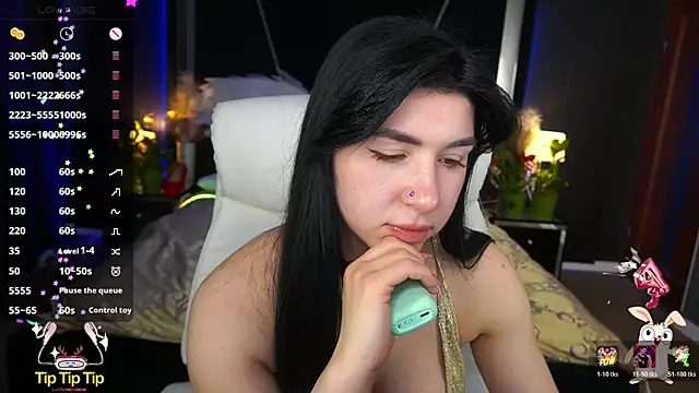 EmilyCandyy online show from April 23, 6:43 am