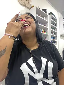 yanza2002 online show from February 14, 1:07 am