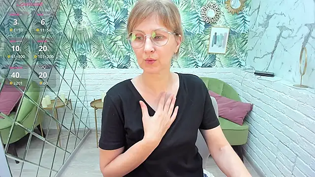 Paris Cherry online show from December 20, 8:02 pm