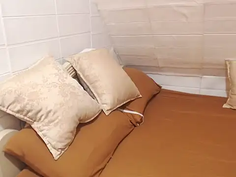 adorabletrans69xx online show from April 24, 4:54 pm