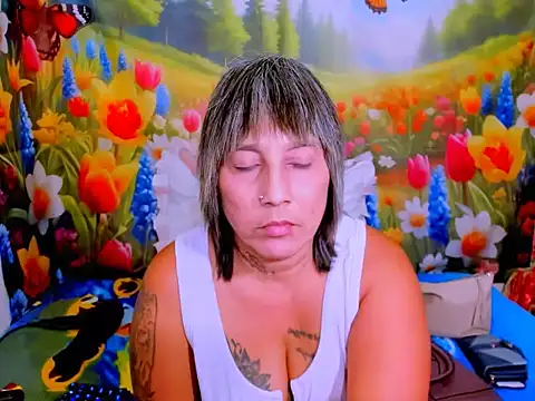 indianroxy online show from April 24, 4:10 pm