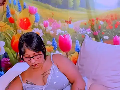 indianroxy online show from October 31, 7:29 pm