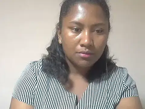 cutybigass online show from April 1, 6:16 pm