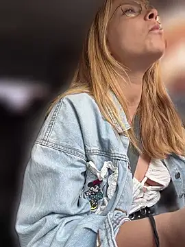 AnastasiaAniess online show from April 21, 10:22 am