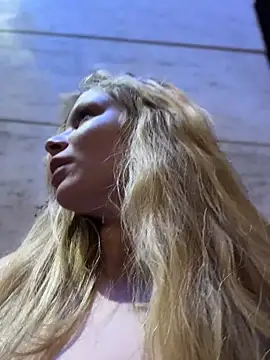 AnastasiaAniess online show from April 18, 7:58 pm