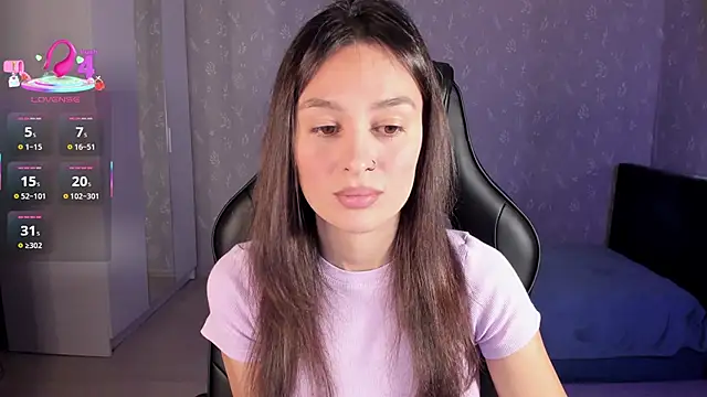 Snapshot of EllaFresh chatting on October 16, 1:08 am EllaFresh online show from October 16, 1:08 am