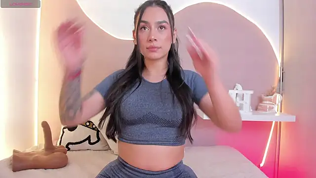 EllieMitchell online show from April 27, 7:22 pm