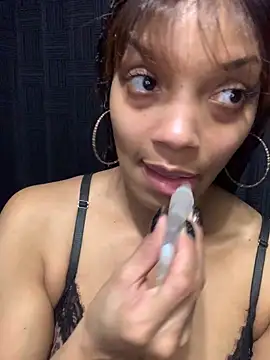 Rakiyahcharms online show from February 6, 4:27 am