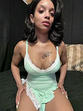 Rakiyahcharms online show from April 23, 6:43 am