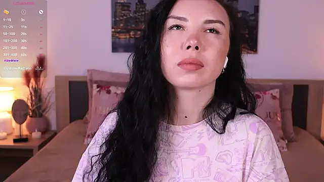 Leila  Sweet online show from April 26, 6:33 am