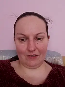 BustyLadyAlma online show from March 22, 7:36 am