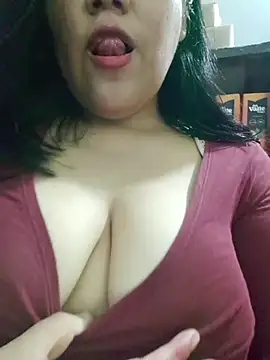 Kalani Engel online show from July 27, 5:48 am