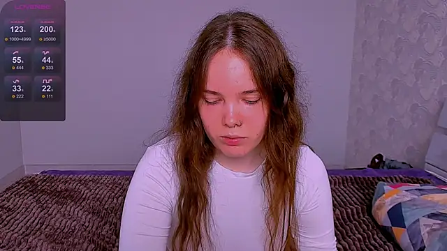 Janie JJ Curvie online show from April 23, 2:52 am