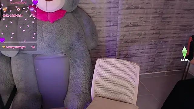 TinnaCobb online show from April 18, 1:57 pm