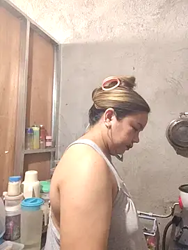 ambersmile online show from April 21, 2:51 am