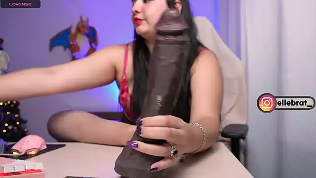 Elle online show from April 28, 2:27 am